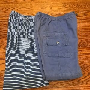 Two pairs of Hanna Anderson boys clam digger shorts. Size120(6-7).
